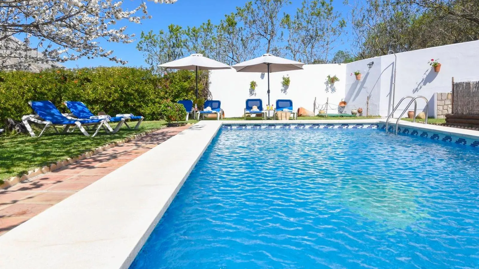 Villa Paqui Villanueva de la Concepción by Ruralidays España